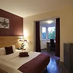 Bonjour Hotel