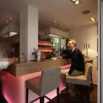 Bonjour Hotel