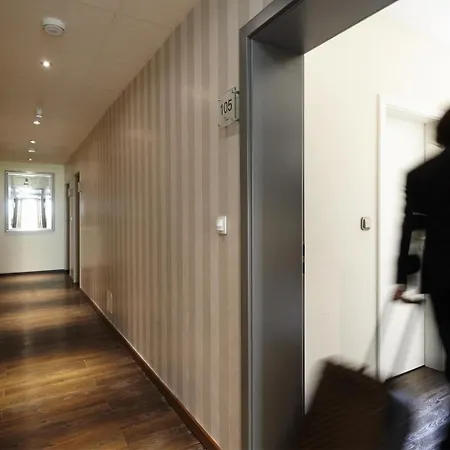 卓悦酒店 酒店 4*