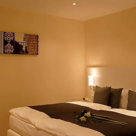 Hotel Bonjour 4*