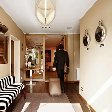 卓悦酒店 4* 巴德索登陶努斯